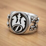 Handmade 925 sterling silver initial signet ring with heraldic crest design